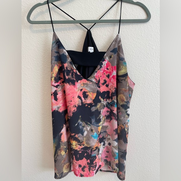 Floral Tank Top - Picture 1 of 4